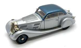 Maquette voiture de collection : Coffret Delage D8 SS - Boutique du Musée  des Arts Décoratifs - 107 Rivoli